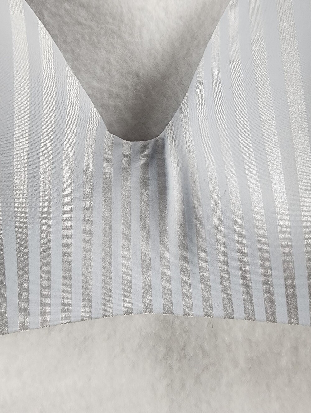 Victoria’s Secret 34D Wireless T-Shirt Bra Silver Metallic Stripe - Picture 5 of 15